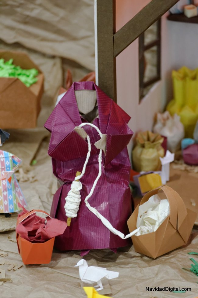 belen-papel-hilandera