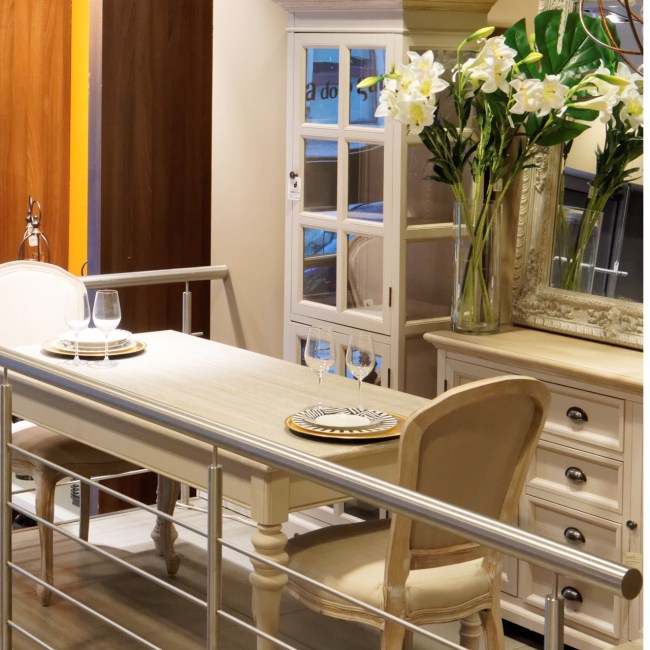 alojadogatopreto-mesa-antes