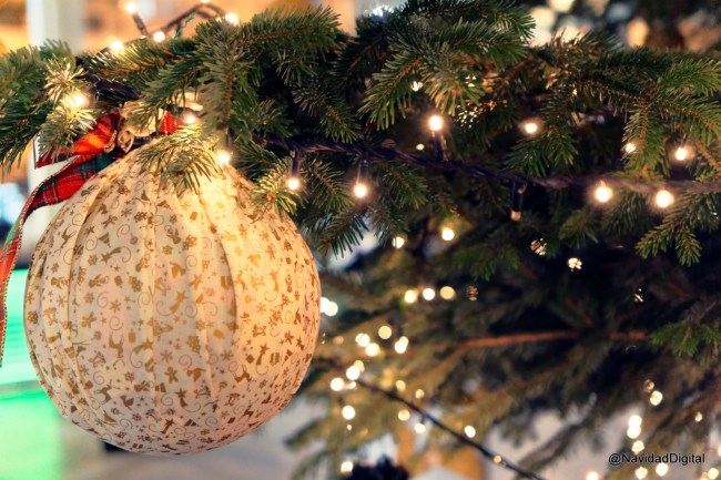detalle-arbol-mercado-colon-navidad-DSC01936_DxO.jpg